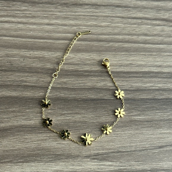 Floral Chain Bracelet Q942 - Picture 2 of 4